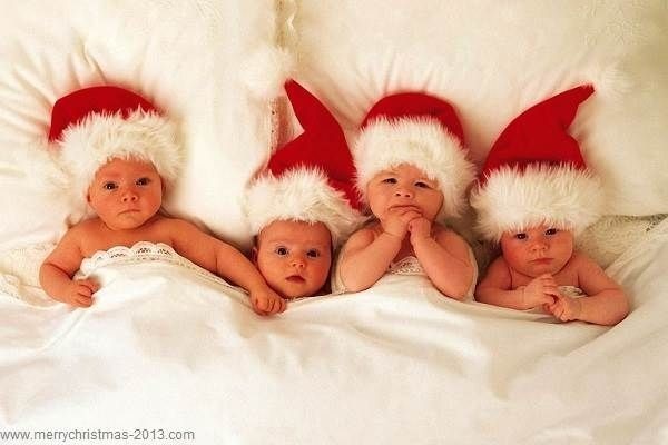 http://merrychristmas-2013.com/christmas-photos-ideas-for-babies/