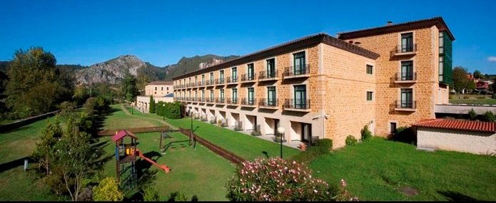 Hoteles para viajar con niños a Asturias